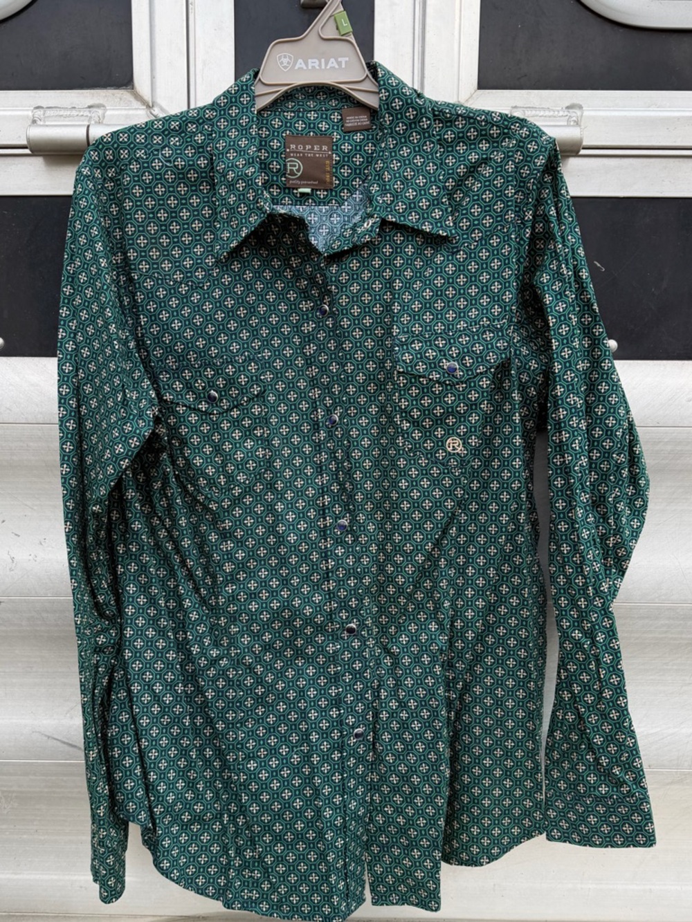 Women’s Roper pearl snap shirt